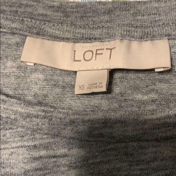Loft grey knit top- size XS - Picture 4 of 6